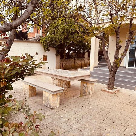 Casa Mare Rtina Garten Zwei Baeder Eg Exteriör bild