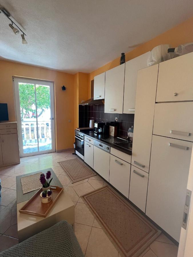 Casa Mare Rtina Garten Zwei Baeder Eg Exteriör bild
