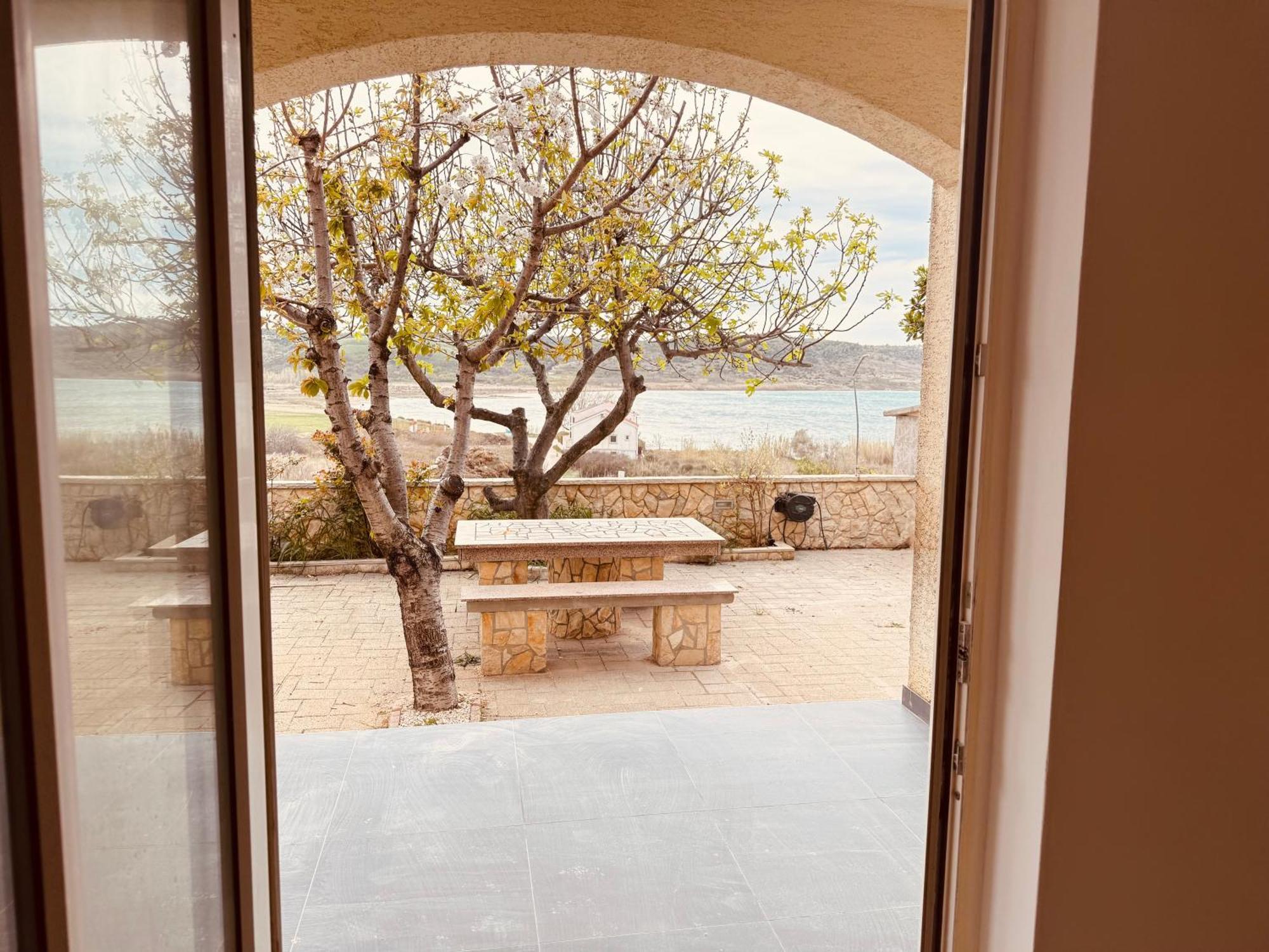Casa Mare Rtina Garten Zwei Baeder Eg Exteriör bild